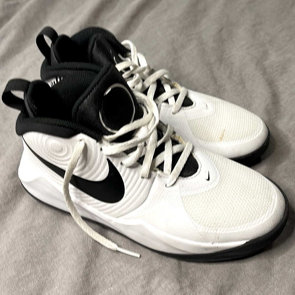 Nike kids sneakers, size 4